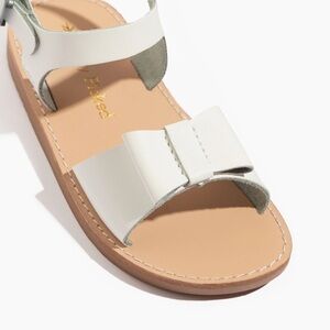 Freshly Picked White Bayview Sandal, white, size 7
